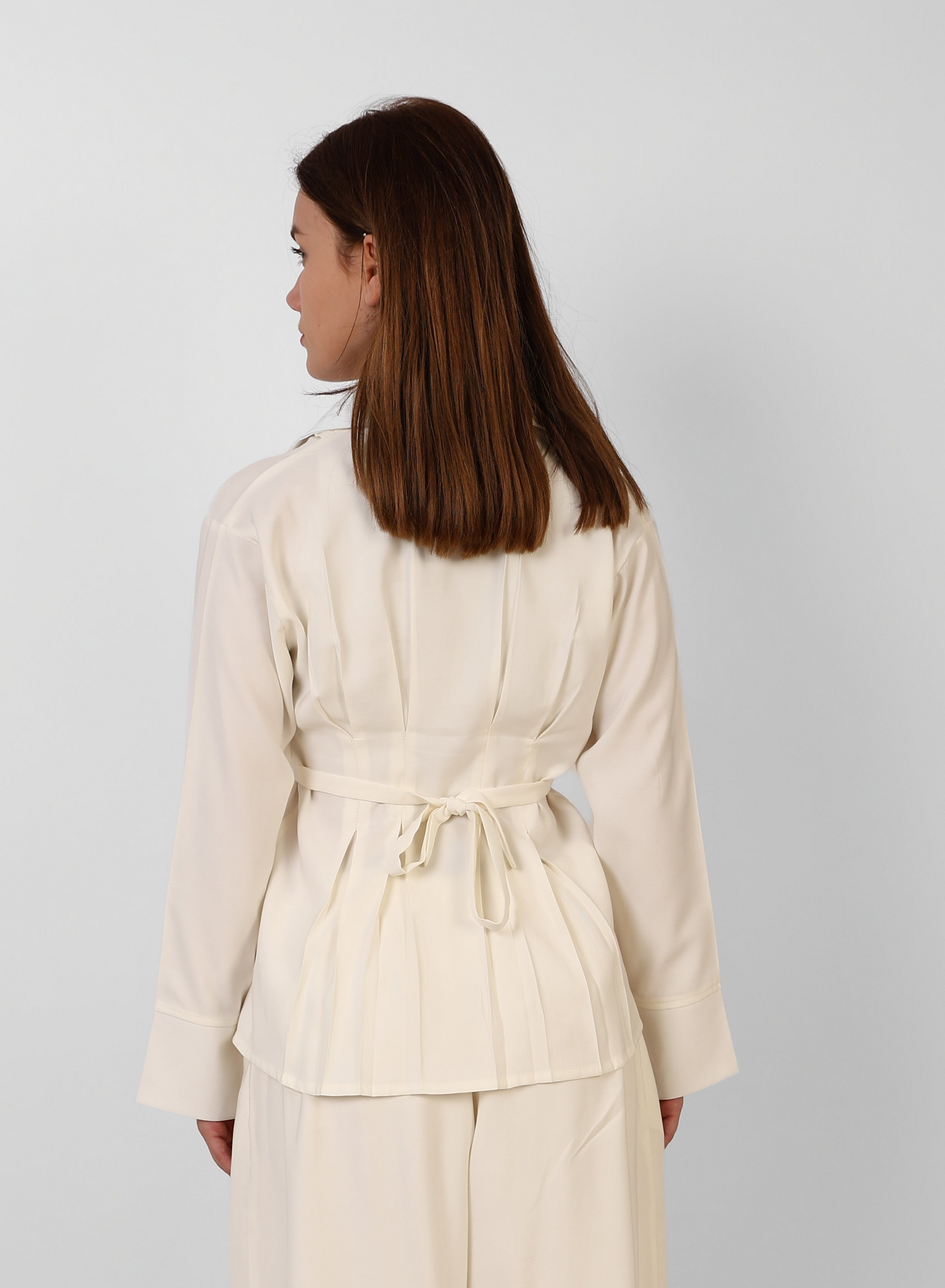 Minimal Ivory Top