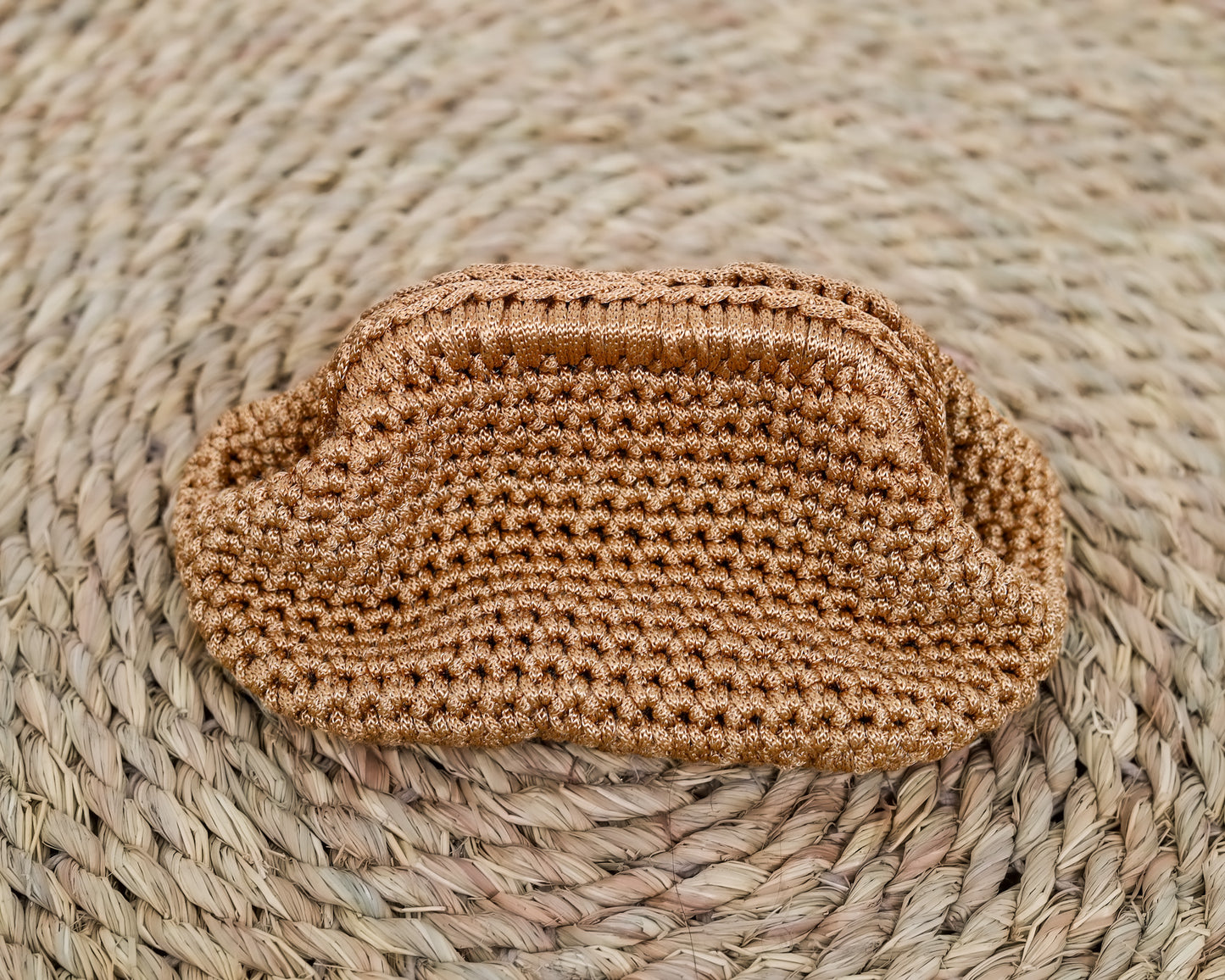 Single Weave Clutch