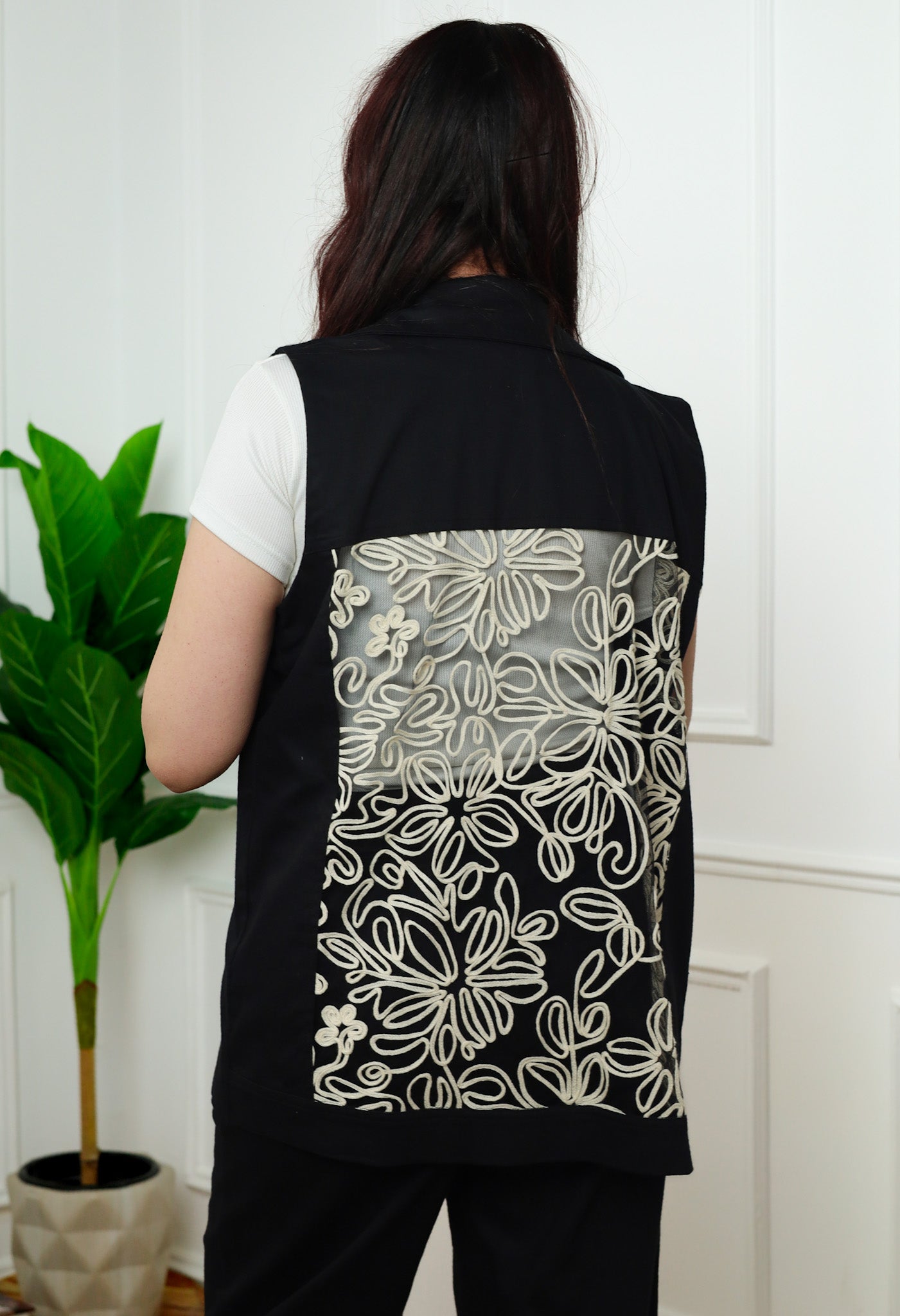 Veloura Vest